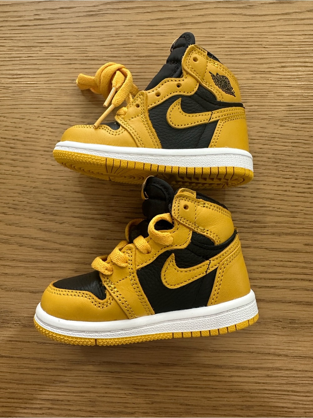 Toddler Nike Jordan 1 Highs Yellow and Black. Size 5C. NEVER WORN